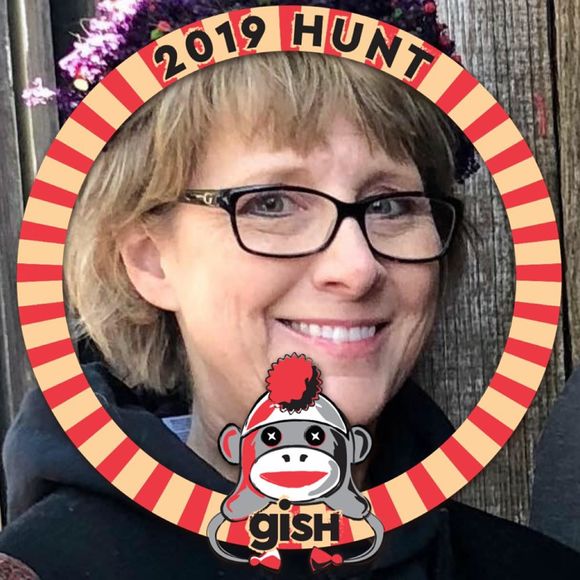 Meet your Posher, Heidi - Picture 1 of 1